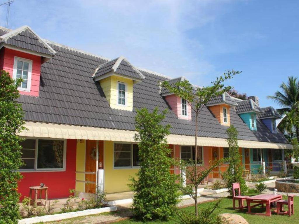 Charisma Resort Suan Phueng Luaran gambar