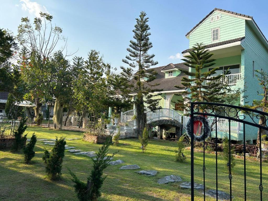 Charisma Resort Suan Phueng Luaran gambar